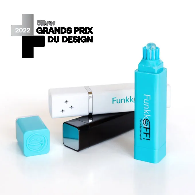 FunkkOFF! TeethRefreshers 2-in-1 toothbrush units with a 2022 Silver Grands Prix du Design badge