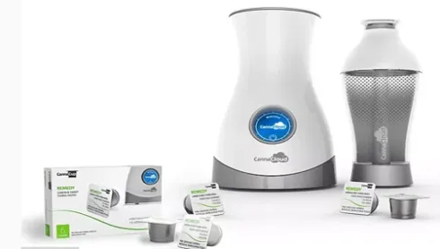 Wisp (CannaCloud) pod-based vaporizer with its vaporizing chamber, disposable pods and pod box